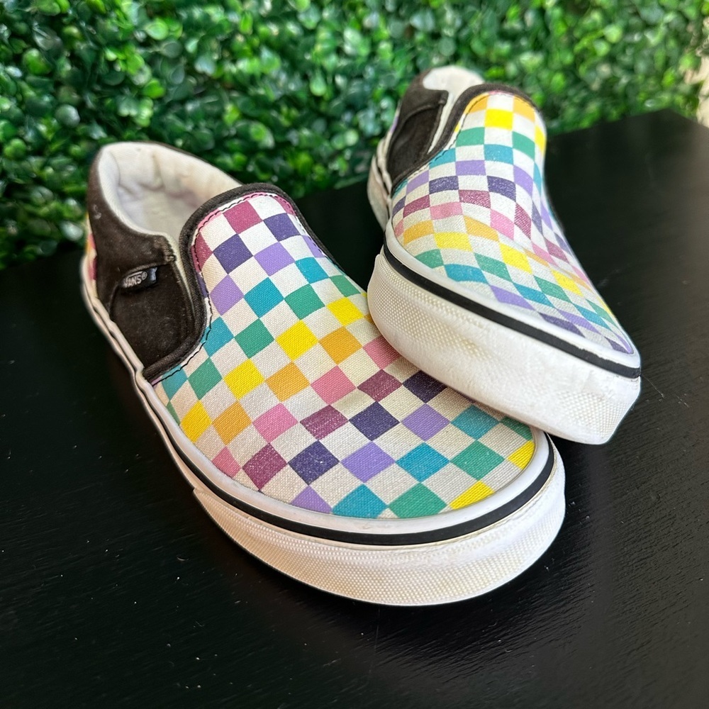 Missy‎ Classic Slip On  Rainbow Checkered Vans Sz 3